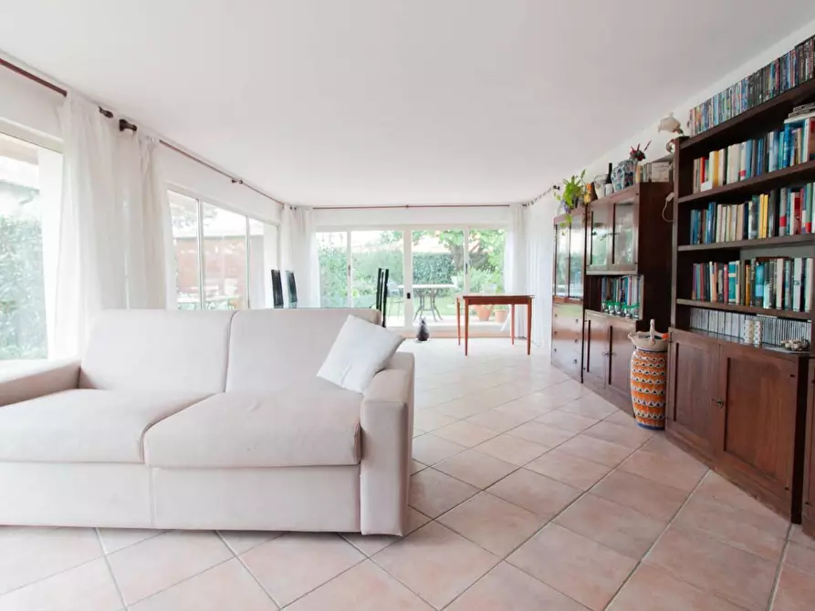 Immagine 23 di Appartamento in vendita  a Pisa