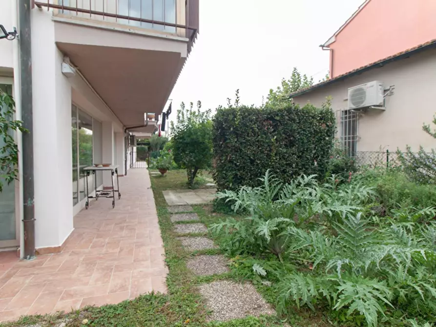 Immagine 37 di Appartamento in vendita  a Pisa