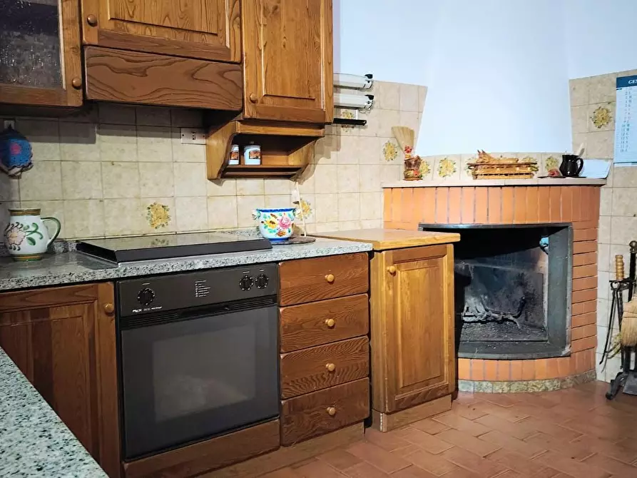 Immagine 6 di Appartamento in vendita  a Santa Maria A Monte