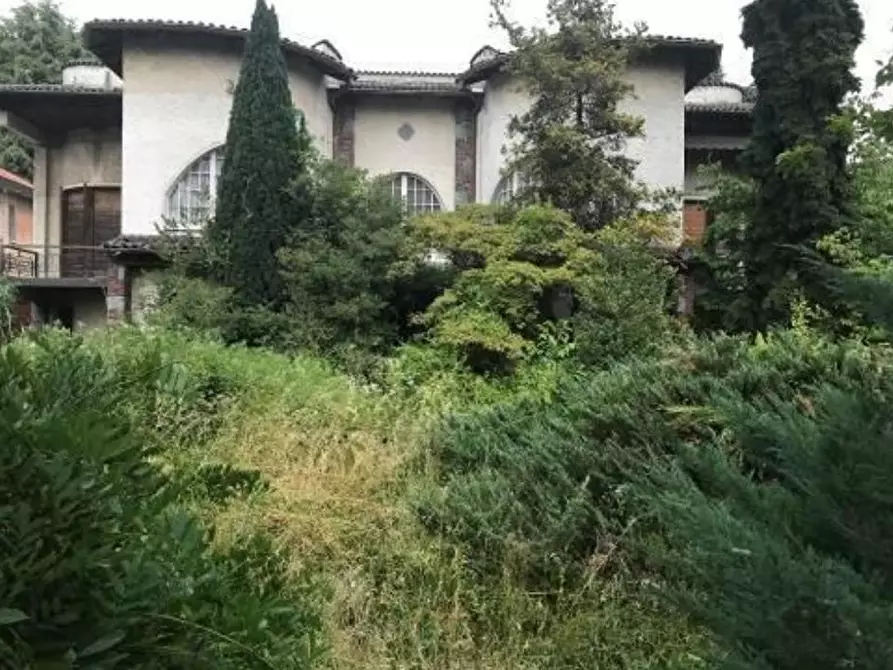 Immagine 2 di Laboratorio in vendita  a Robecchetto Con Induno