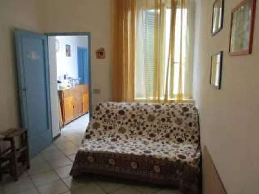 Immagine 10 di Appartamento in vendita  a Viareggio