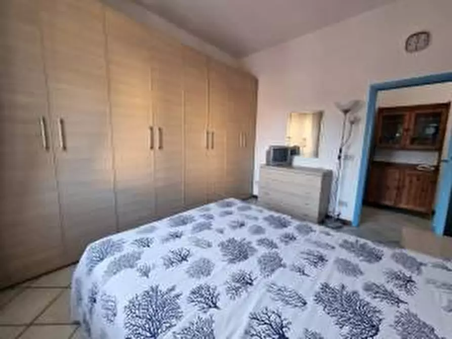 Immagine 1 di Appartamento in vendita  a Viareggio