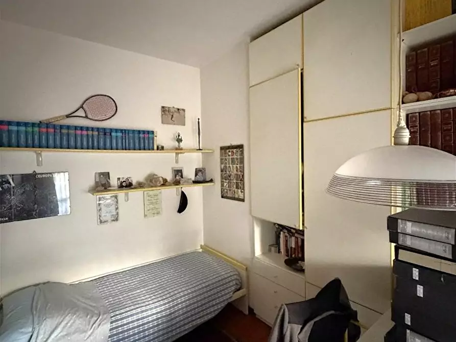 Immagine 10 di Appartamento in vendita  a Massa