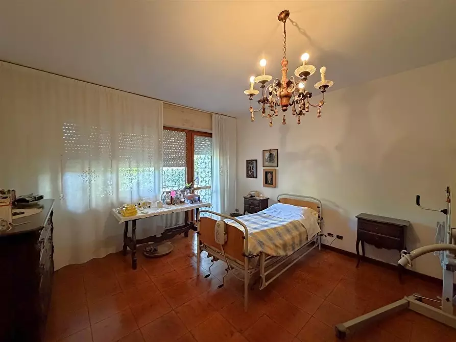 Immagine 9 di Appartamento in vendita  a Massa