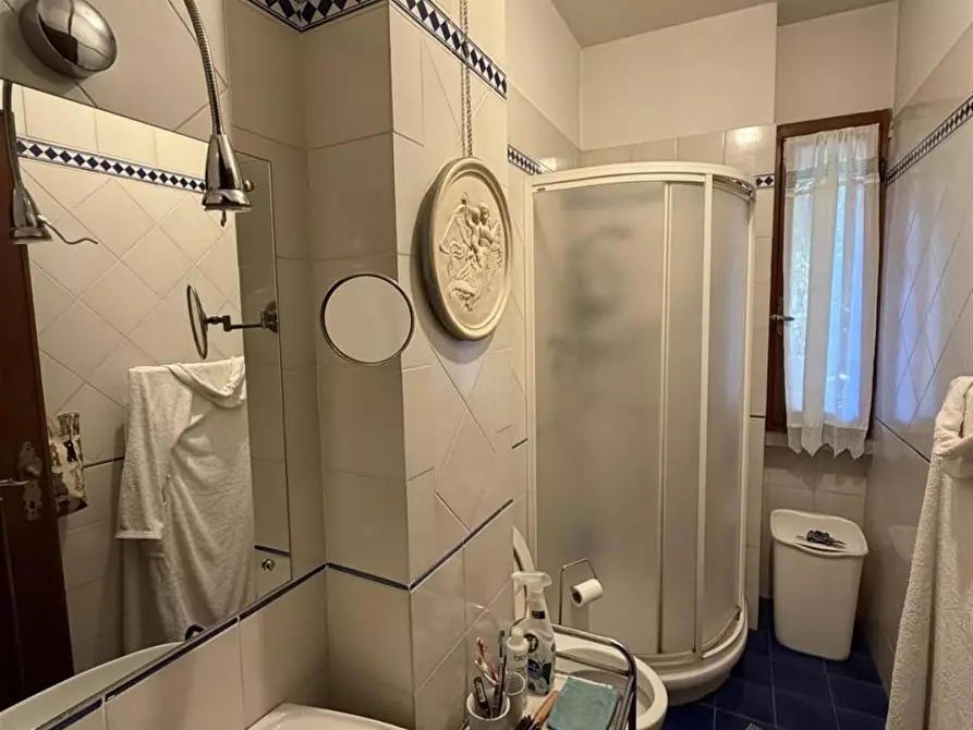 Immagine 12 di Appartamento in vendita  a Massa