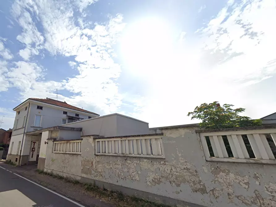 Immagine 2 di Capannone industriale in vendita  a Busto Garolfo