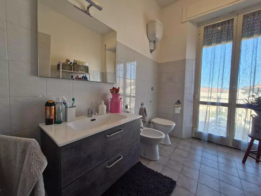 Immagine 19 di Appartamento in vendita  a Campiglia Marittima