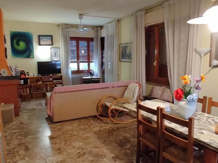 Immagine 6 di Villa in vendita  a Forte Dei Marmi