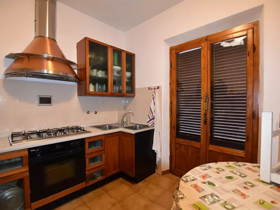 Immagine 2 di Porzione di casa in vendita  a Castelfiorentino