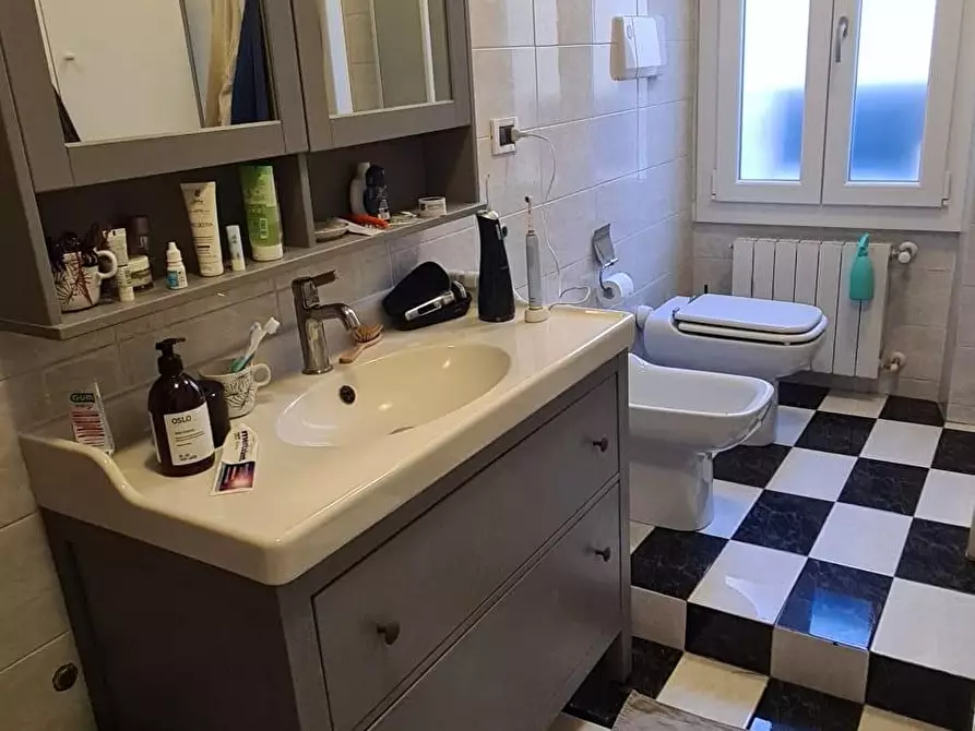 Immagine 24 di Appartamento in vendita  a Livorno