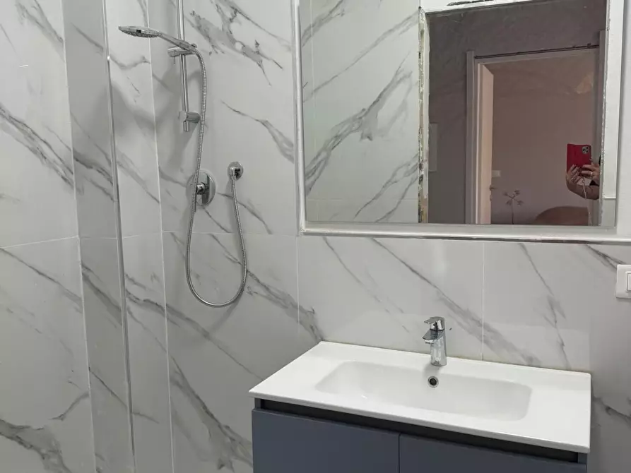 Immagine 3 di Loft/Open space in vendita  a Carrara