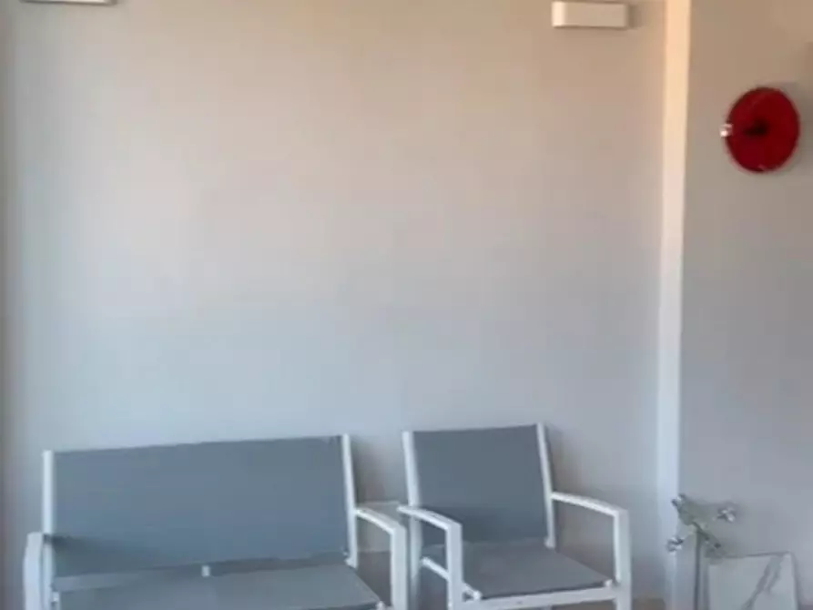 Immagine 11 di Loft/Open space in vendita  a Carrara