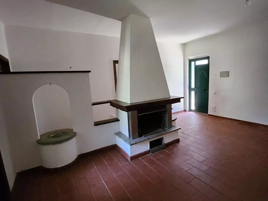 Immagine 18 di Villa in vendita  a Calci