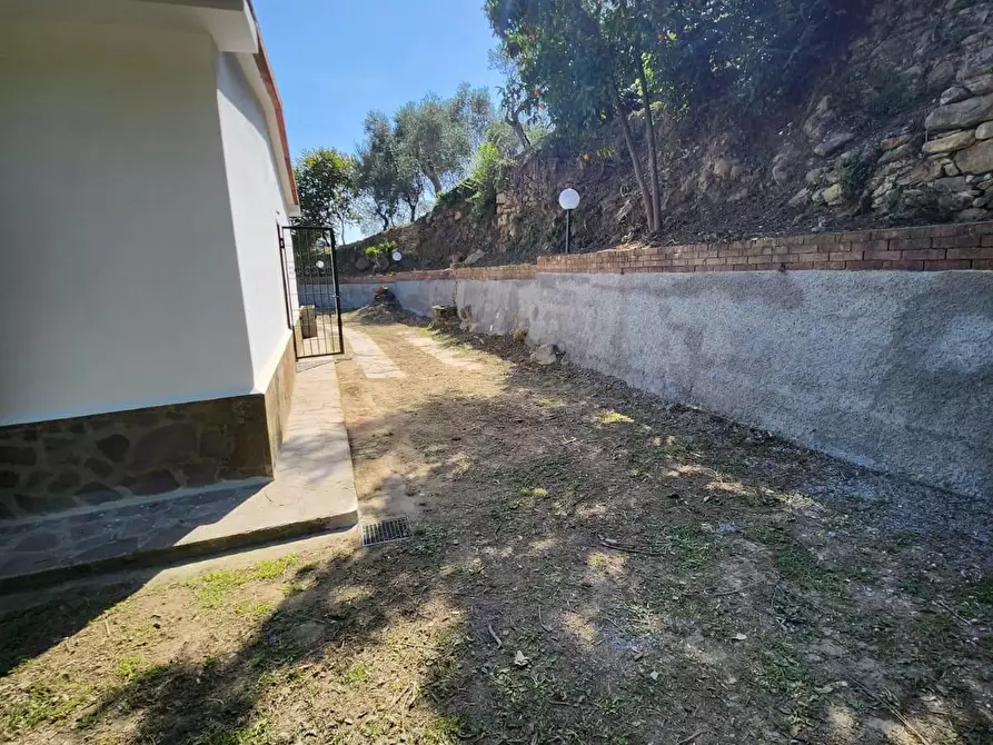 Immagine 14 di Villa in vendita  a Calci