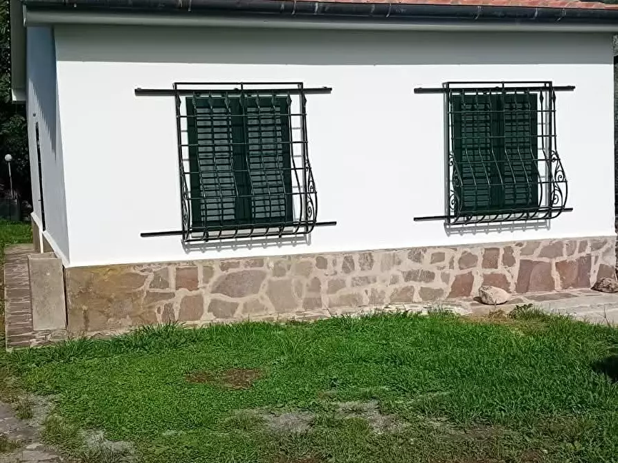 Immagine 7 di Villa in vendita  a Calci