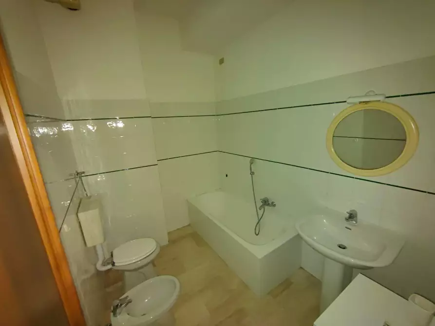 Immagine 34 di Appartamento in vendita  a Chiavari