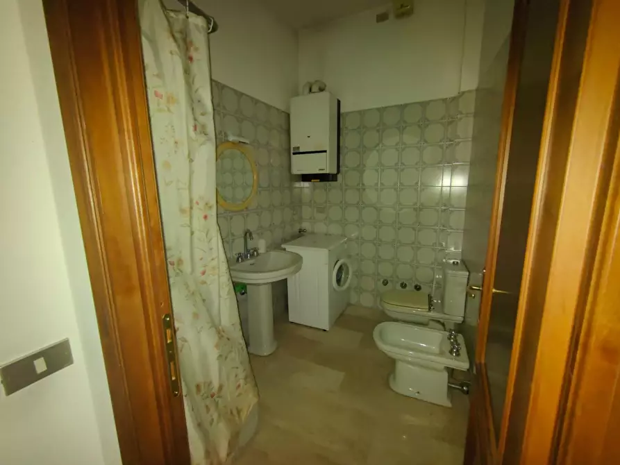 Immagine 40 di Appartamento in vendita  a Chiavari