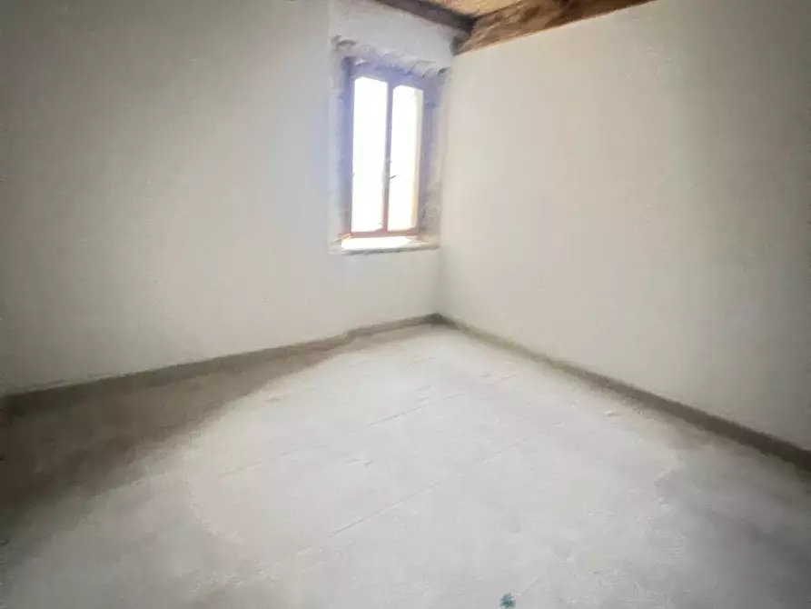 Immagine 26 di Appartamento in vendita  a Colle Di Val D'elsa