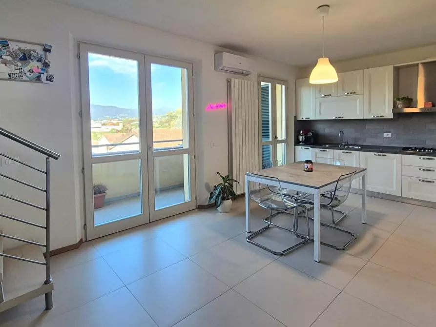 Immagine 2 di Appartamento in vendita  a Capannori