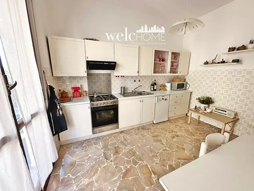 Immagine 16 di Appartamento in vendita  a Campi Bisenzio