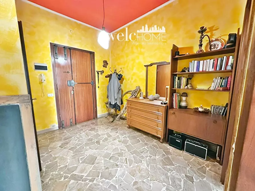 Immagine 12 di Appartamento in vendita  a Campi Bisenzio