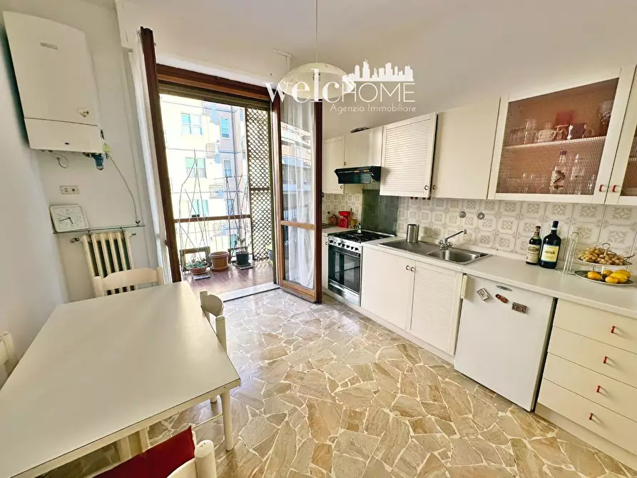 Immagine 4 di Appartamento in vendita  a Campi Bisenzio