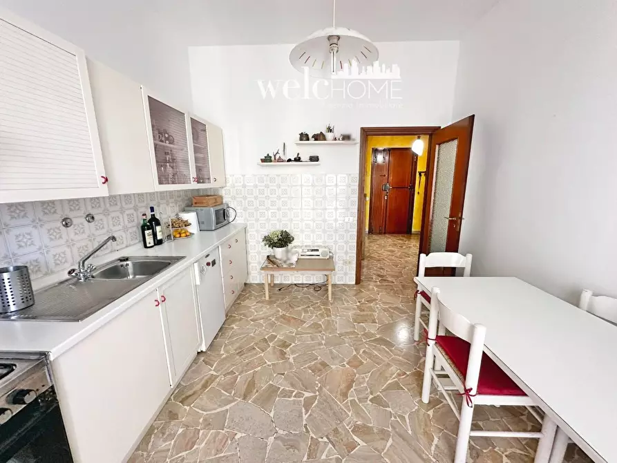 Immagine 5 di Appartamento in vendita  a Campi Bisenzio