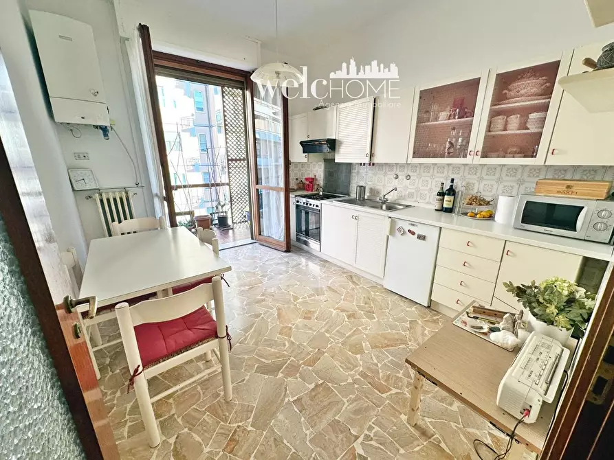 Immagine 18 di Appartamento in vendita  a Campi Bisenzio