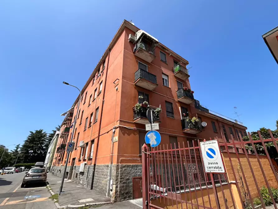 Immagine 2 di Appartamento in vendita  a San Giuliano Milanese