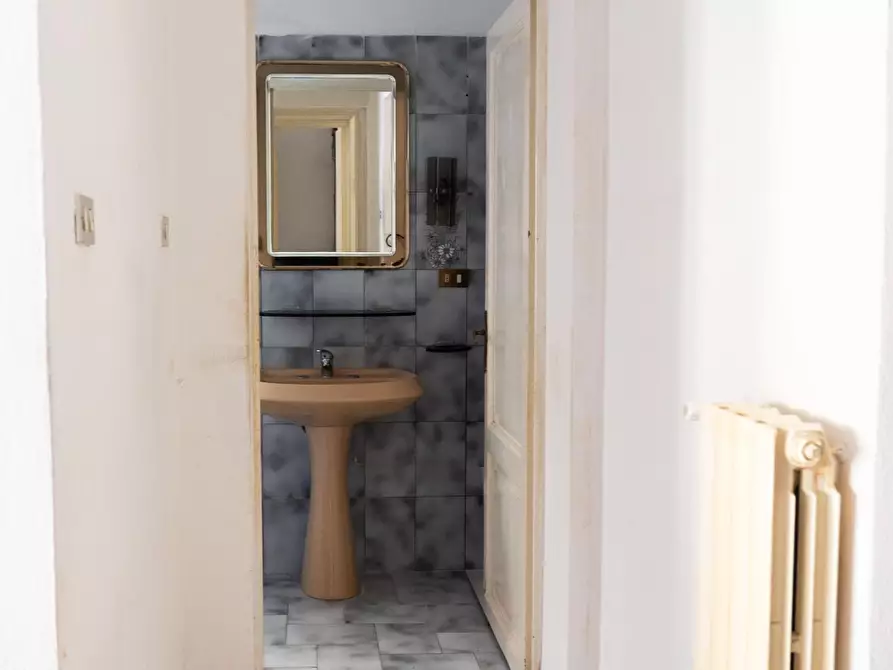 Immagine 21 di Appartamento in vendita  a Rosignano Marittimo