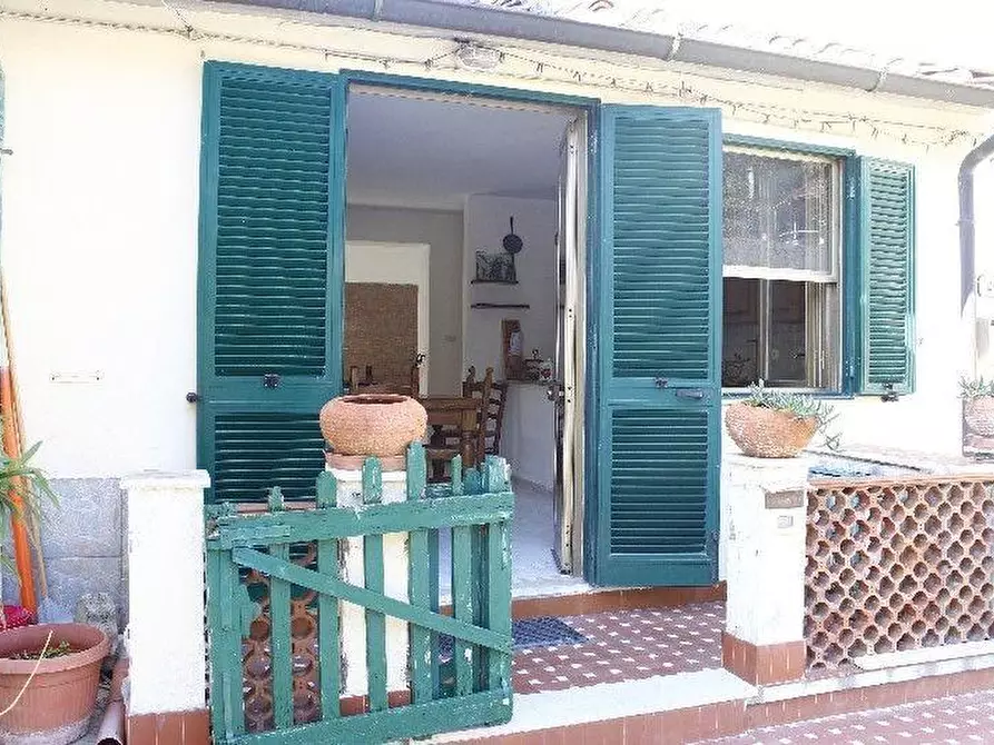 Immagine 19 di Appartamento in vendita  a Rosignano Marittimo