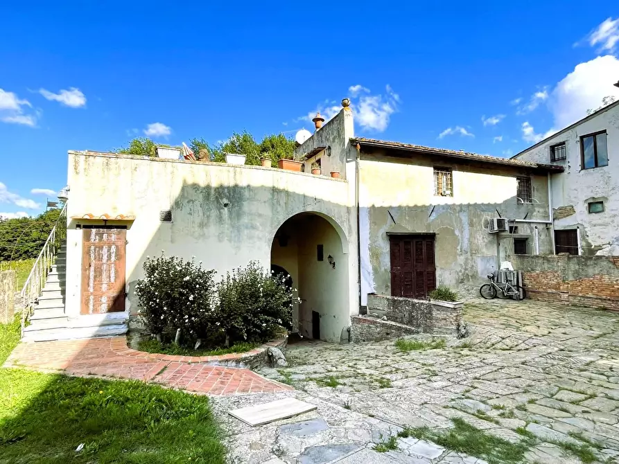Immagine 62 di Villa in vendita  a Empoli