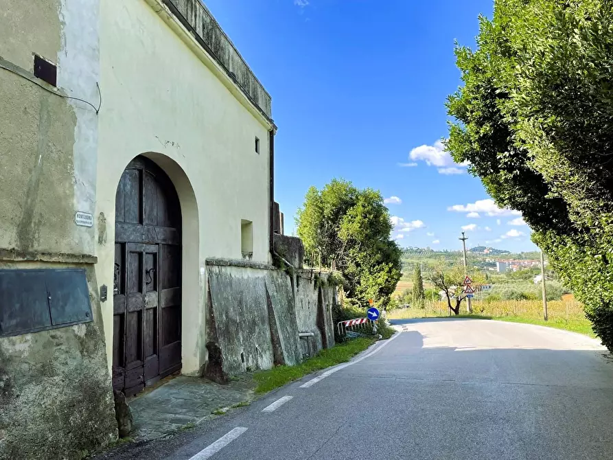 Immagine 70 di Villa in vendita  a Empoli