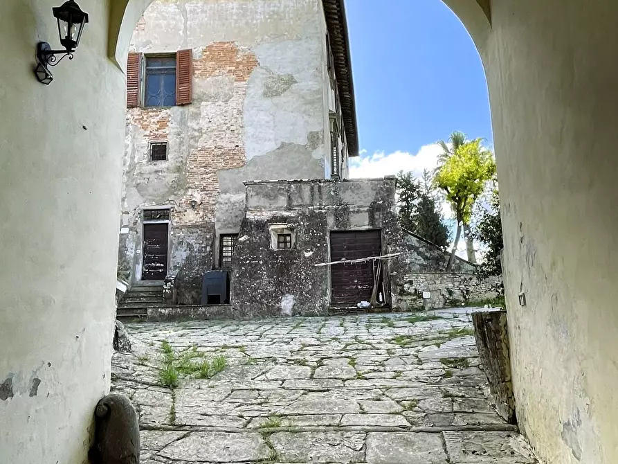 Immagine 68 di Villa in vendita  a Empoli