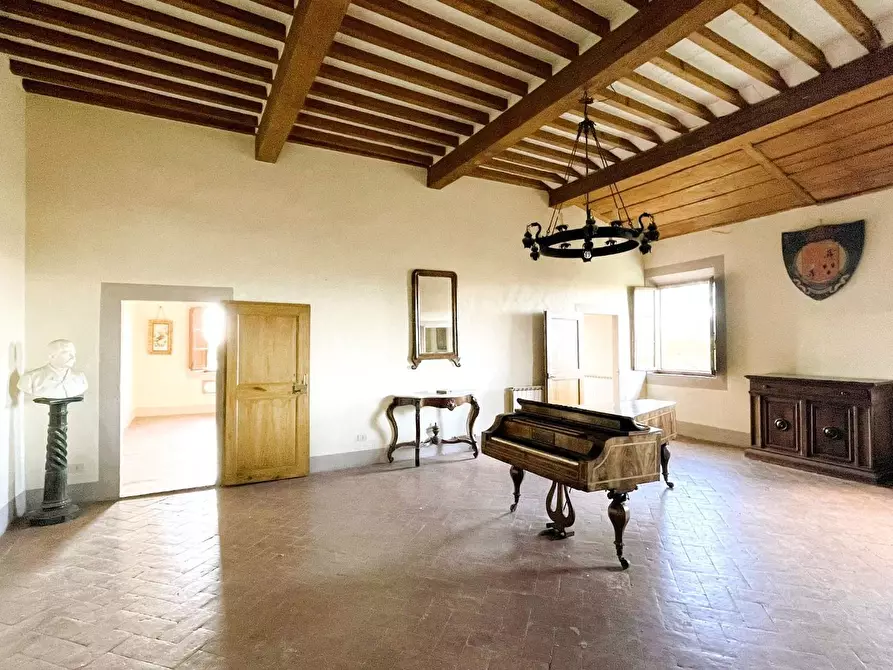 Immagine 4 di Villa in vendita  a Empoli