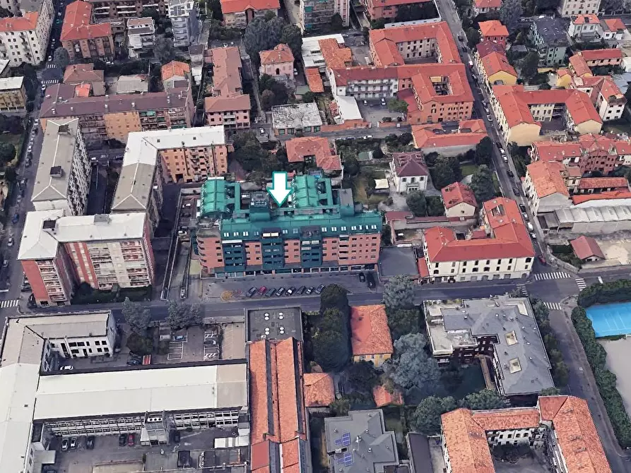 Immagine 3 di Ufficio in vendita  a Monza