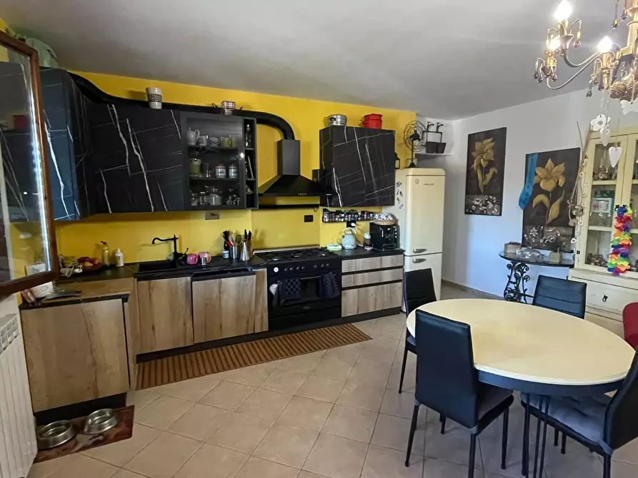 Immagine 7 di Appartamento in vendita  a Santa Maria A Monte