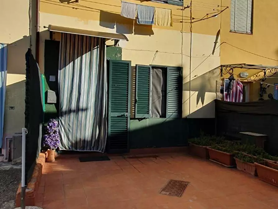 Immagine 1 di Terratetto in vendita  a Capannori