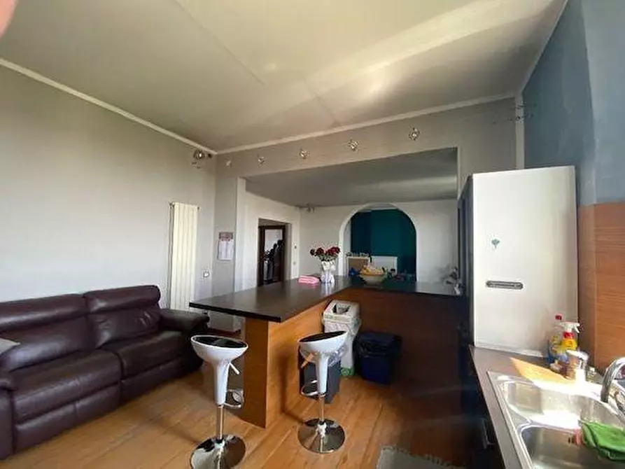 Immagine 5 di Appartamento in vendita  a Cascina