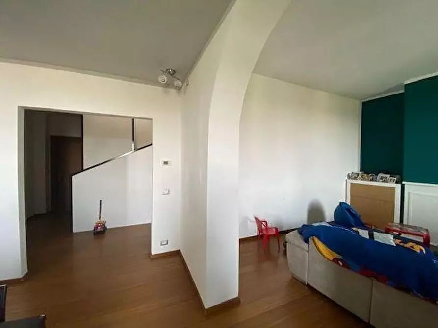 Immagine 6 di Appartamento in vendita  a Cascina