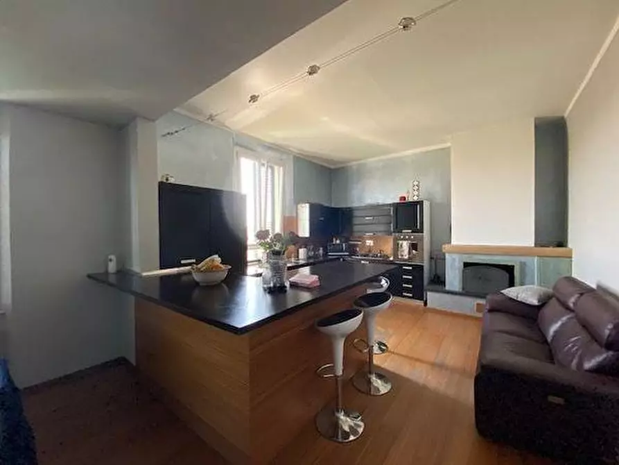 Immagine 12 di Appartamento in vendita  a Cascina