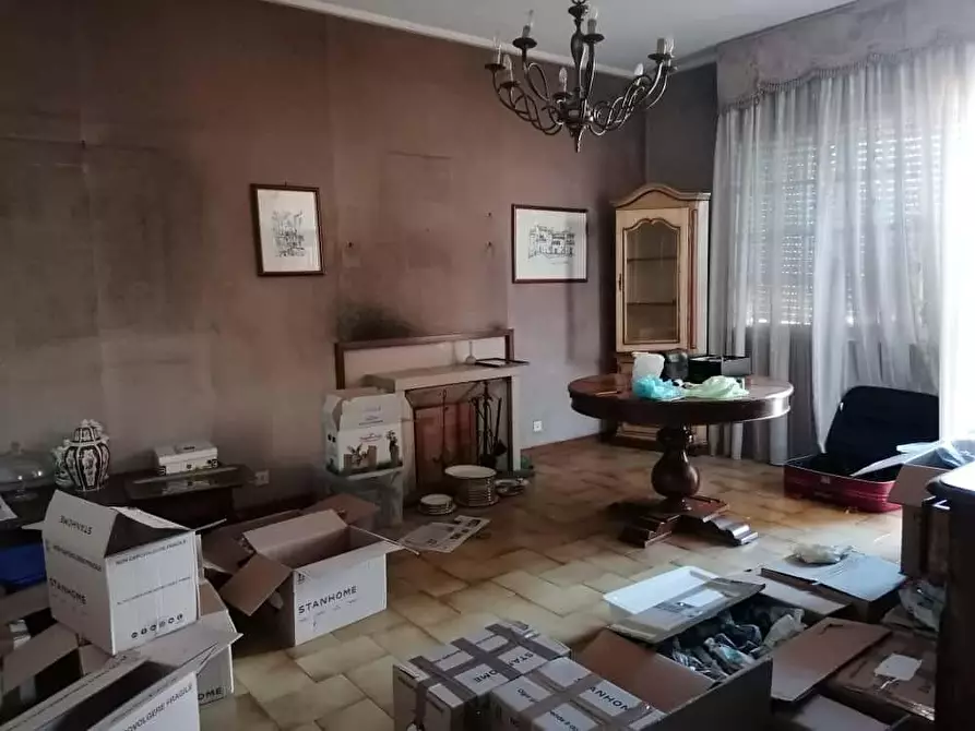 Immagine 9 di Appartamento in vendita  a Massa