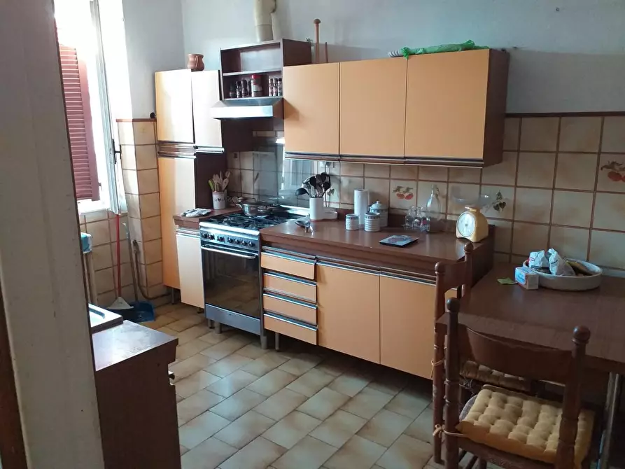 Immagine 6 di Appartamento in vendita  a Massa