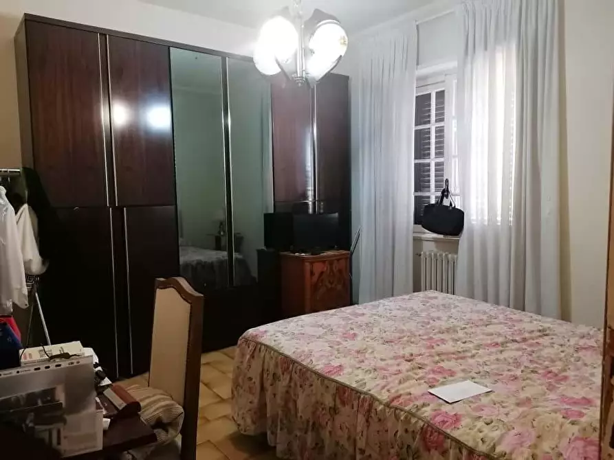 Immagine 14 di Appartamento in vendita  a Massa