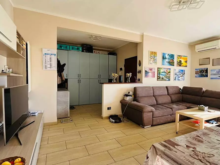 Immagine 2 di Appartamento in vendita  a Pontedera