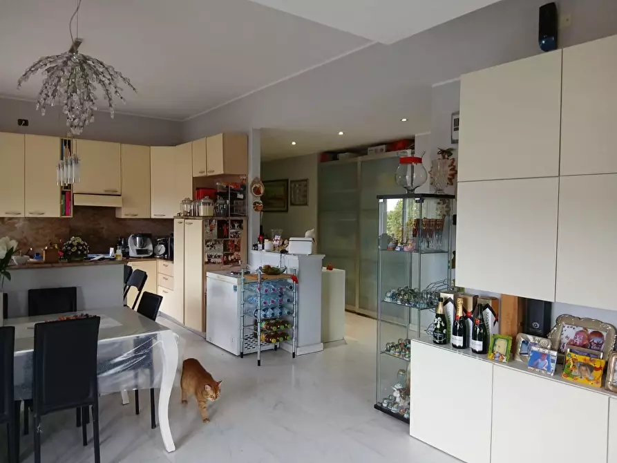 Immagine 2 di Appartamento in vendita  a Castelnuovo Magra