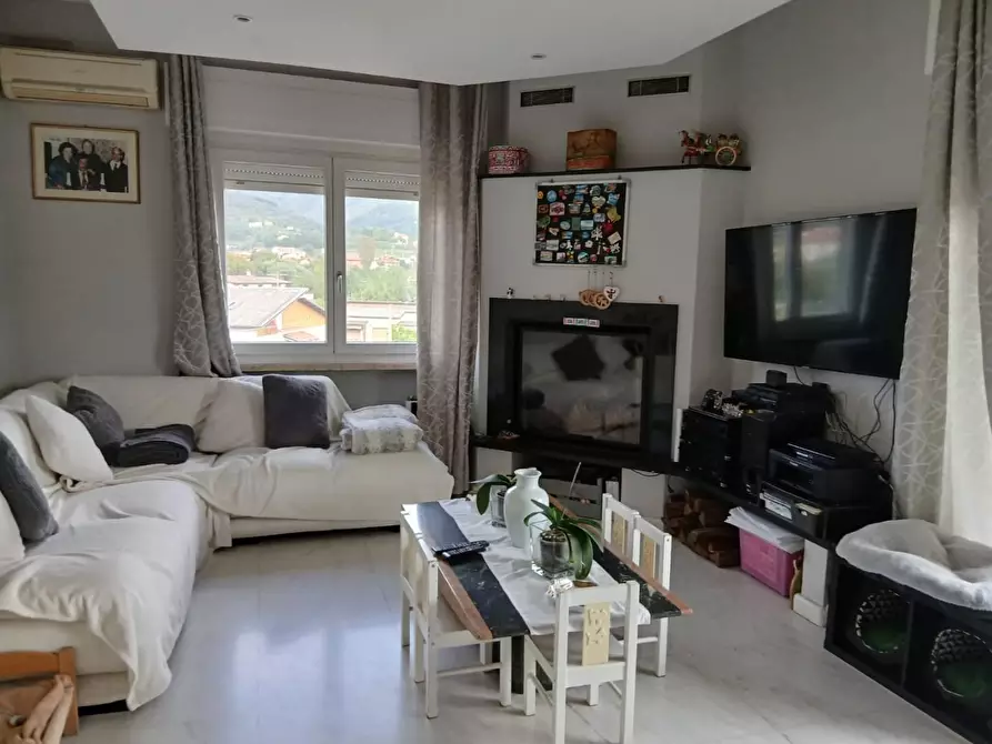 Immagine 4 di Appartamento in vendita  a Castelnuovo Magra