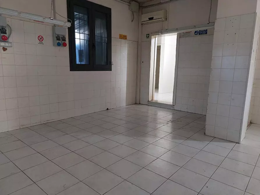 Immagine 7 di Laboratorio in affitto  a Castelfranco Di Sotto