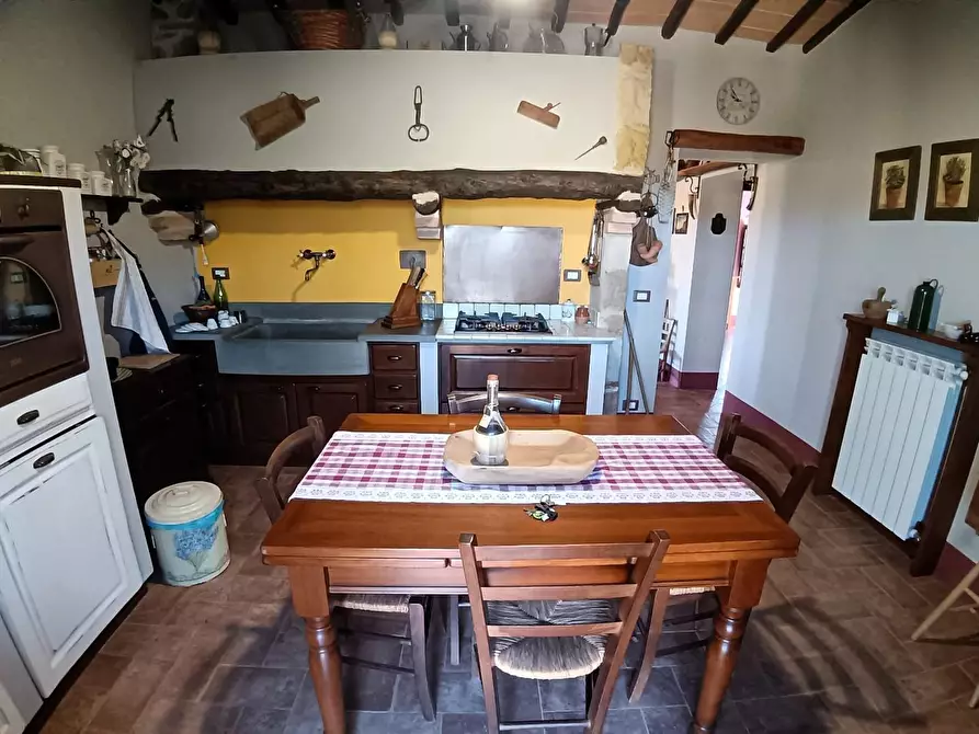 Immagine 14 di Appartamento in vendita  a Colle Di Val D'elsa