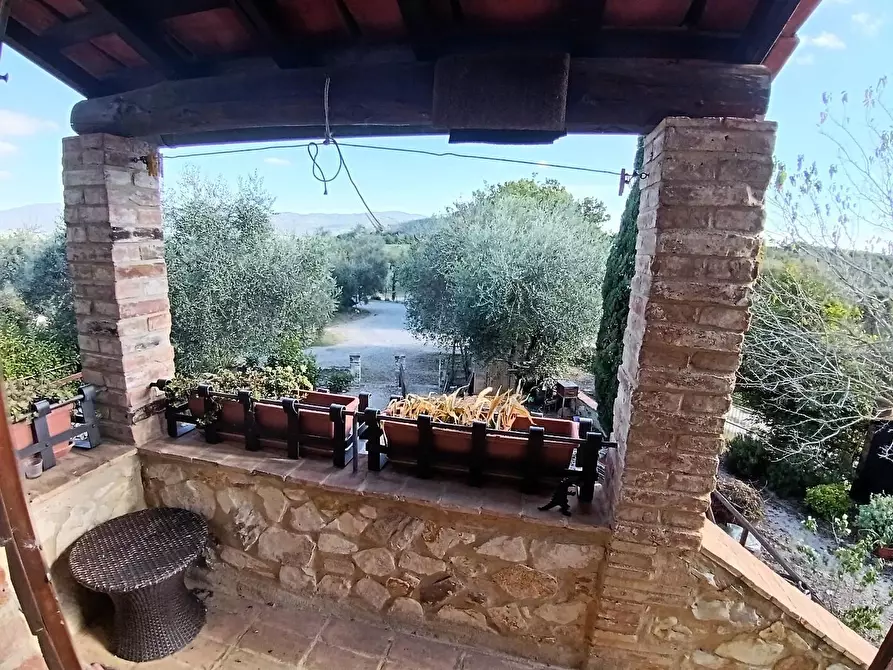 Immagine 5 di Appartamento in vendita  a Colle Di Val D'elsa